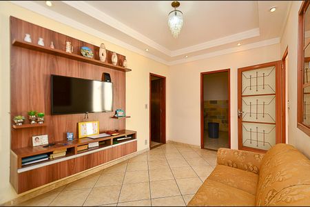 Casa à venda com 460m², 4 quartos e 3 vagasCasa 1 - Sala de Estar