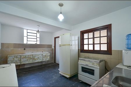 Casa à venda com 460m², 4 quartos e 3 vagasCasa 2 - Cozinha