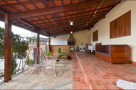 Casa à venda com 460m², 4 quartos e 3 vagasÁrea externa