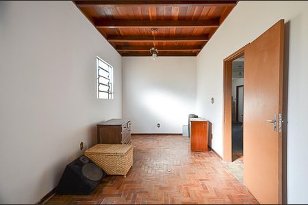 Casa à venda com 460m², 4 quartos e 3 vagasCasa 2 - Quarto 1 