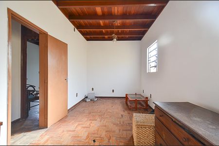 Casa à venda com 460m², 4 quartos e 3 vagasCasa 2 - Quarto 1 