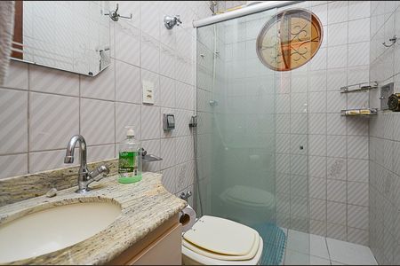 Casa à venda com 460m², 4 quartos e 3 vagasCasa 1 - Banheiro Suíte