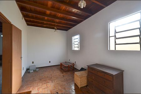 Casa à venda com 460m², 4 quartos e 3 vagasCasa 2 - Quarto 1 