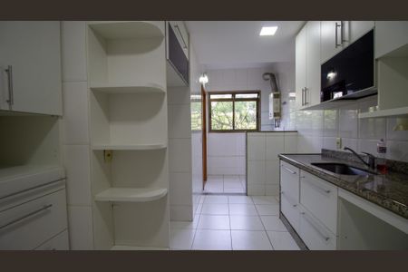 Apartamento à venda com 120m², 3 quartos e 2 vagasCozinha e Área de Serviço