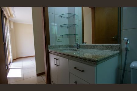 Apartamento à venda com 120m², 3 quartos e 2 vagasBanheiro da Suíte
