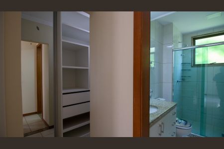 Apartamento à venda com 120m², 3 quartos e 2 vagasCloset da Suíte