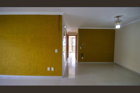Apartamento à venda com 120m², 3 quartos e 2 vagasSala
