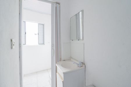Banheiro de apartamento para alugar com 1 quarto, 46m² em Vila Diva, São Paulo