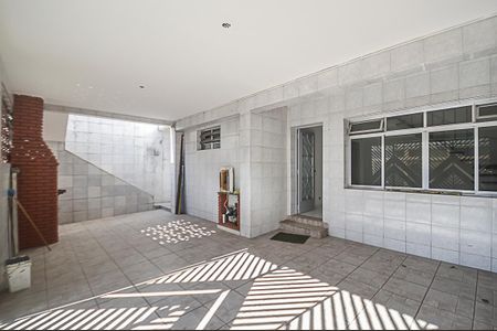Casa à venda com 250m², 5 quartos e 2 vagas Casa à venda com 250m², 5 quartos e 2 vagasGaragem