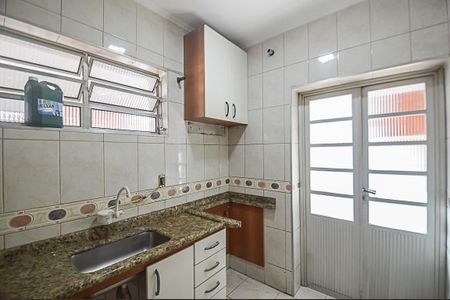 Casa à venda com 250m², 5 quartos e 2 vagas Casa à venda com 250m², 5 quartos e 2 vagasCozinha