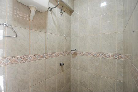 Casa à venda com 250m², 5 quartos e 2 vagas Casa à venda com 250m², 5 quartos e 2 vagasBanheiro de serviço