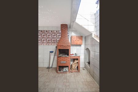 Casa à venda com 250m², 5 quartos e 2 vagas Casa à venda com 250m², 5 quartos e 2 vagasChurrasqueira