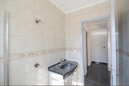 Casa à venda com 250m², 5 quartos e 2 vagas Casa à venda com 250m², 5 quartos e 2 vagasBanheiro 2