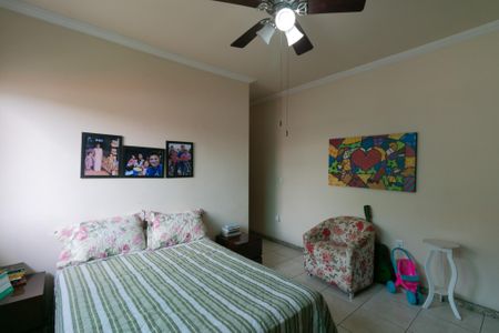 Casa à venda com 167m², 4 quartos e 3 vagasSuíte