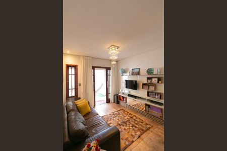 Casa à venda com 167m², 4 quartos e 3 vagasSala