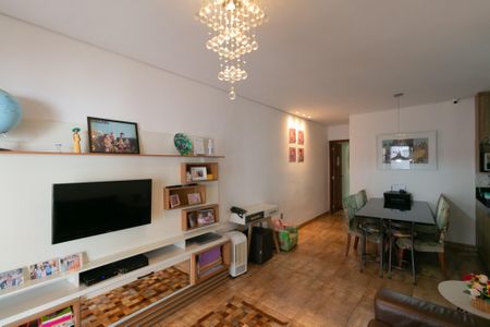 Casa à venda com 167m², 4 quartos e 3 vagasSala