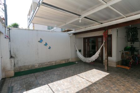 Casa à venda com 167m², 4 quartos e 3 vagasÁrea Externa