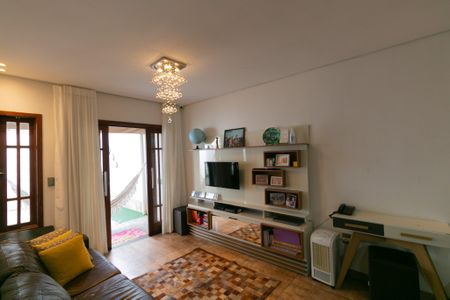 Casa à venda com 167m², 4 quartos e 3 vagasSala