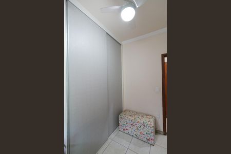 Casa à venda com 167m², 4 quartos e 3 vagasQuarto 2