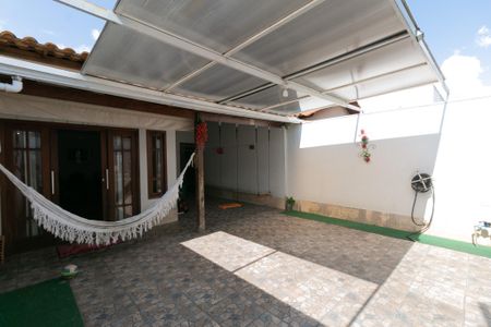 Casa à venda com 167m², 4 quartos e 3 vagasÁrea Externa