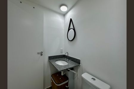 Studio para alugar com 22m², 0 quarto e sem vaga Studio para alugar com 22m², 0 quarto e sem vagaBanheiro