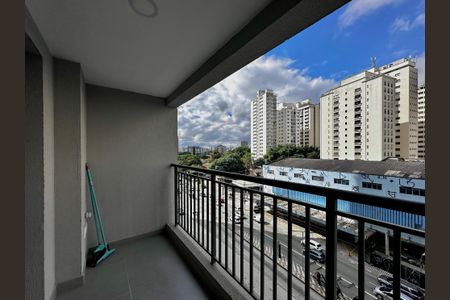 Studio para alugar com 22m², 0 quarto e sem vaga Studio para alugar com 22m², 0 quarto e sem vagaSacada