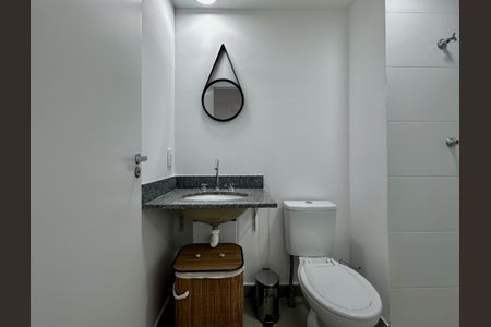 Studio para alugar com 22m², 0 quarto e sem vaga Studio para alugar com 22m², 0 quarto e sem vagaBanheiro