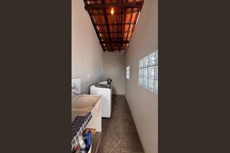 Casa à venda com 270m², 3 quartos e 4 vagasÁrea de Serviço