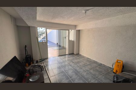 Casa à venda com 270m², 3 quartos e 4 vagasÁrea comum