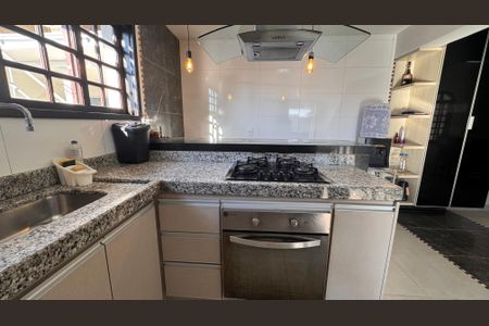 Casa à venda com 270m², 3 quartos e 4 vagasCozinha