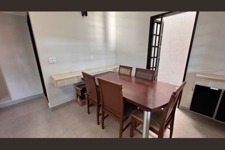 Casa à venda com 270m², 3 quartos e 4 vagasSala de Jantar