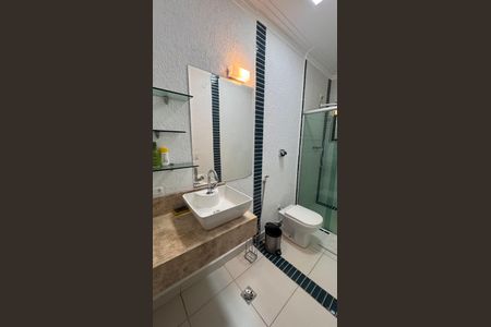 Casa à venda com 270m², 3 quartos e 4 vagasBanheiro