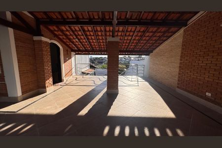 Casa à venda com 270m², 3 quartos e 4 vagasÁrea comum