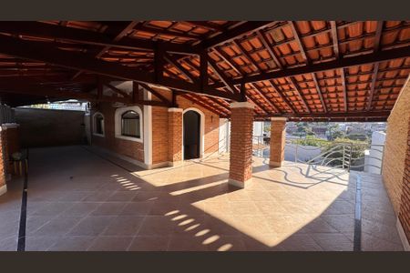 Casa à venda com 270m², 3 quartos e 4 vagasÁrea comum