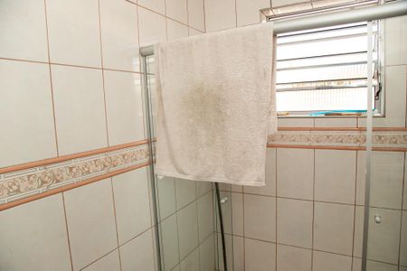 Casa à venda com 480m², 4 quartos e 3 vagas Casa à venda com 480m², 4 quartos e 3 vagasBanheiro da Suíte