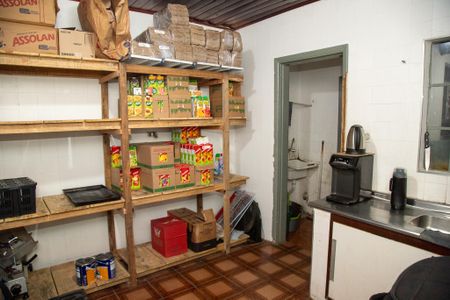 Casa à venda com 480m², 4 quartos e 3 vagas Casa à venda com 480m², 4 quartos e 3 vagasCozinha