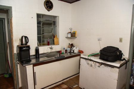 Casa à venda com 480m², 4 quartos e 3 vagas Casa à venda com 480m², 4 quartos e 3 vagasCozinha