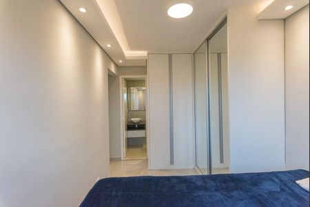 Apartamento à venda com 74m², 3 quartos e 2 vagas Apartamento à venda com 74m², 3 quartos e 2 vagasSuíte