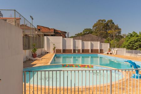 Apartamento à venda com 74m², 3 quartos e 2 vagas Apartamento à venda com 74m², 3 quartos e 2 vagasÁrea comum - Piscina