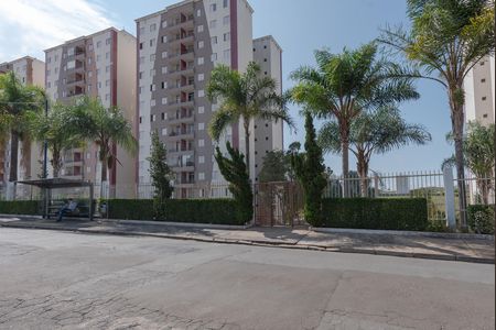 Apartamento à venda com 74m², 3 quartos e 2 vagas Apartamento à venda com 74m², 3 quartos e 2 vagasFachada e portaria