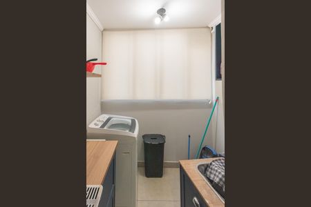 Apartamento à venda com 74m², 3 quartos e 2 vagas Apartamento à venda com 74m², 3 quartos e 2 vagasÁrea de Serviço