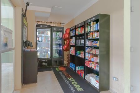 Apartamento à venda com 74m², 3 quartos e 2 vagas Apartamento à venda com 74m², 3 quartos e 2 vagasÁrea comum -Minimercado