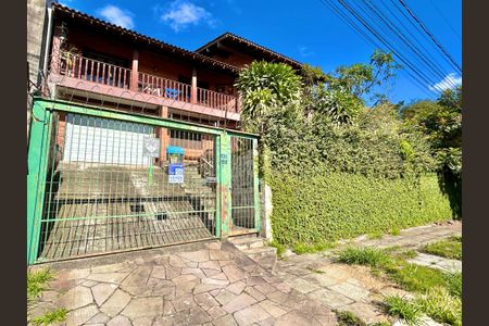 Casa à venda com 265m², 4 quartos e 2 vagasPlaca