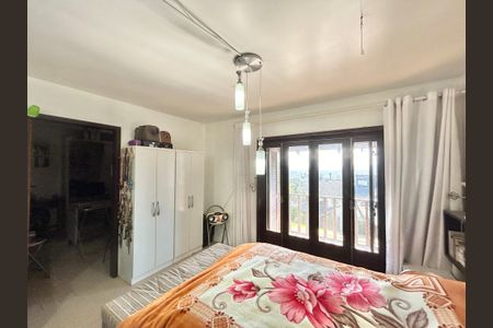 Casa à venda com 265m², 4 quartos e 2 vagasSuíte 3