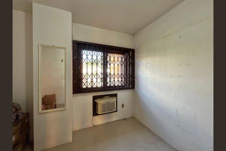 Casa à venda com 265m², 4 quartos e 2 vagasSuíte 2