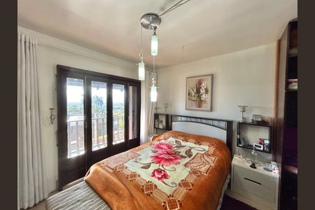 Casa à venda com 265m², 4 quartos e 2 vagasSuíte 3