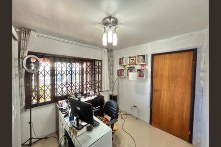 Casa à venda com 265m², 4 quartos e 2 vagasSuite 3