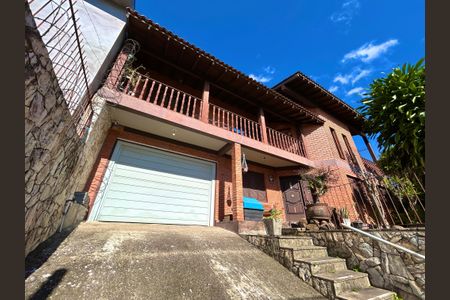 Casa à venda com 265m², 4 quartos e 2 vagasFachada