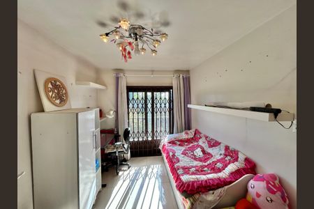 Casa à venda com 265m², 4 quartos e 2 vagasSuíte