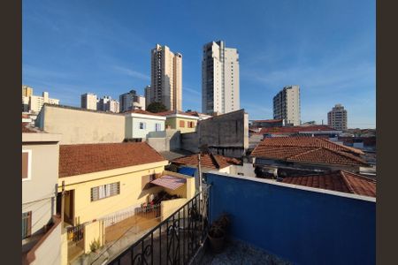 Casa à venda com 200m², 4 quartos e 2 vagas Casa à venda com 200m², 4 quartos e 2 vagasVaranda